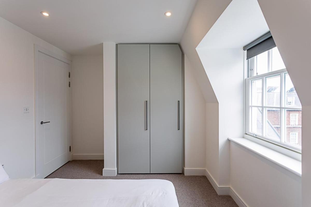 Modern And Stylish Apartment In West Kensington London Exteriör bild